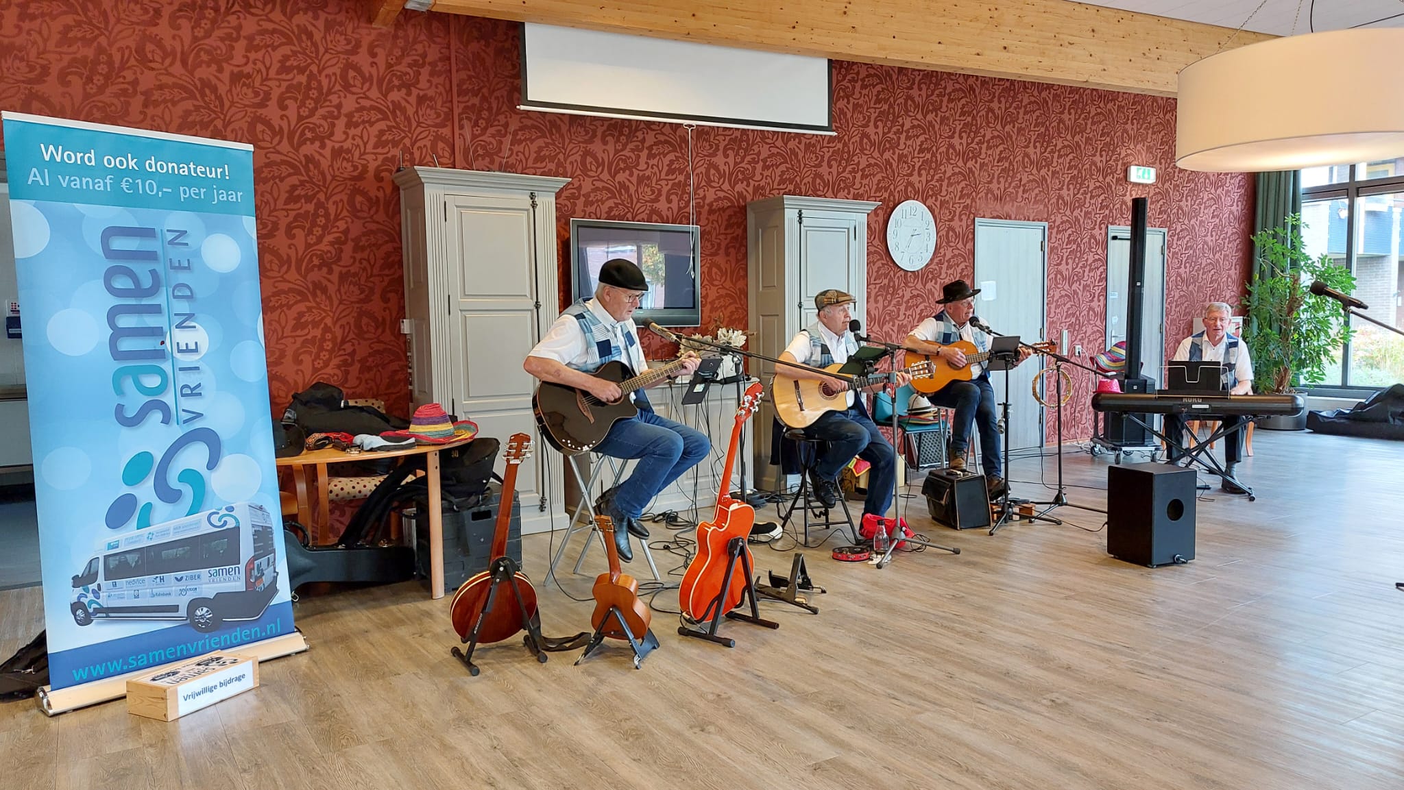 Op 30 oktober traden The Old Friends op in Angelapark